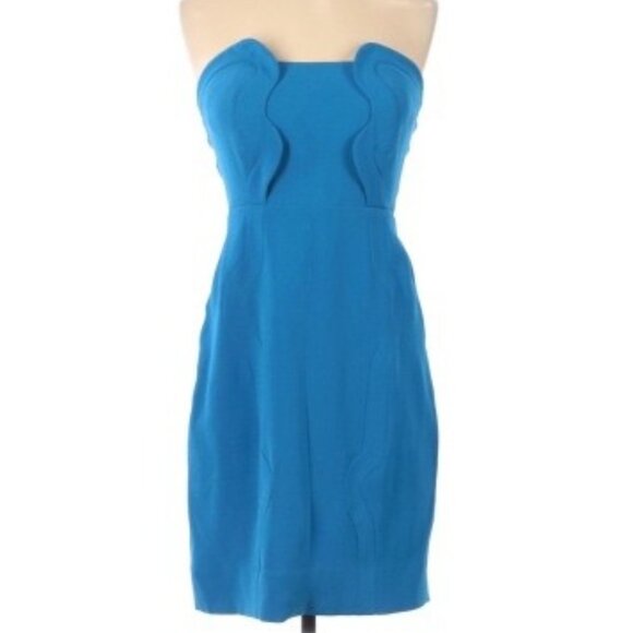 Diane Von Furstenberg Blue Strapless Designer Mini Dress Front Pockets Size 6